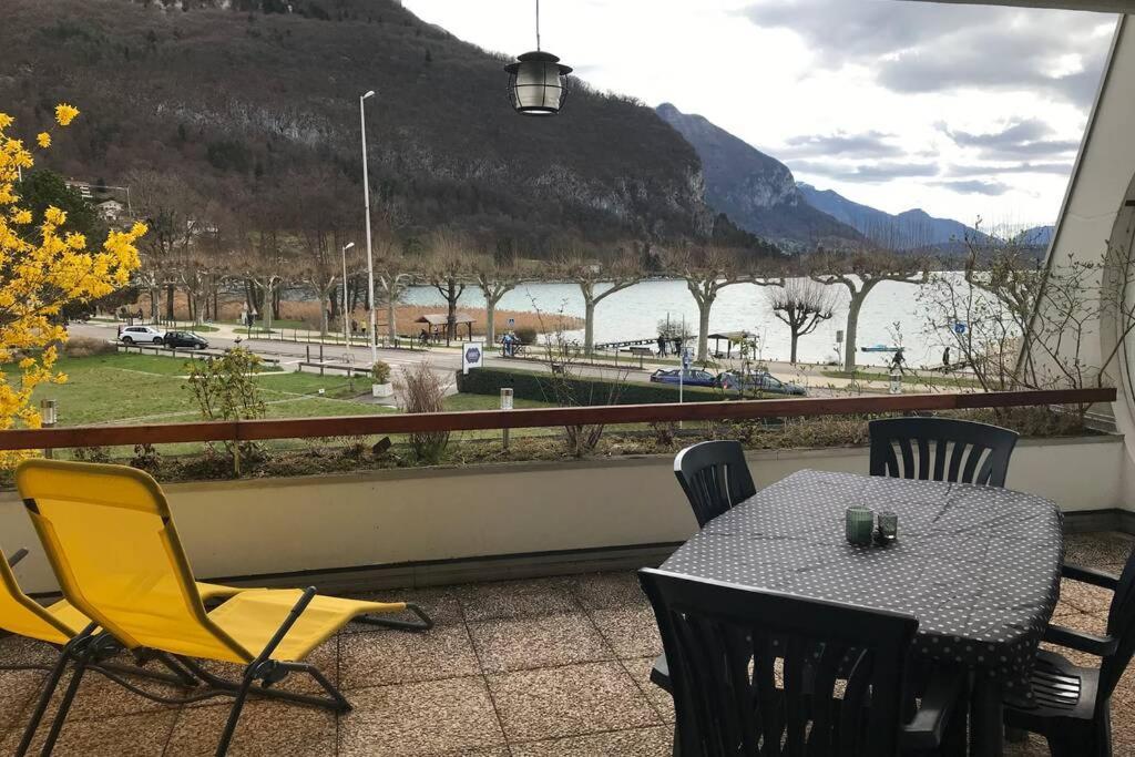 Chez Jacques - Terrasse Avec Vue Lac Et Montagne Annecy Exterior foto
